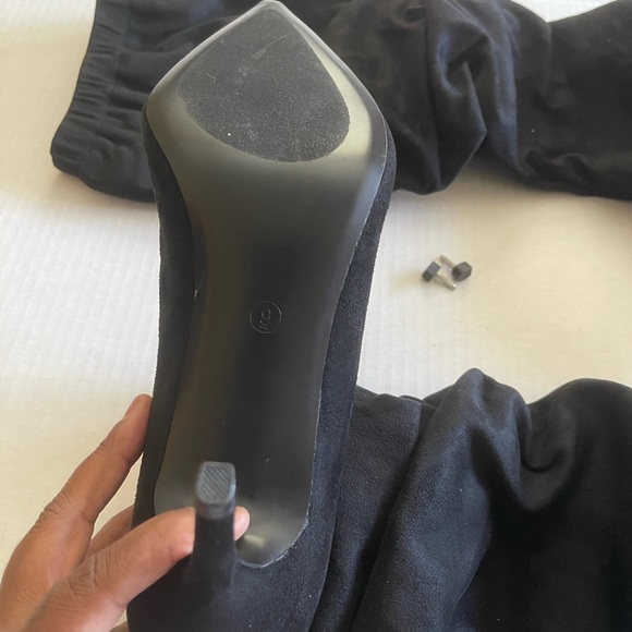 Black Fashion Nova Heels - Picture 3 of 6